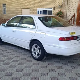 Toyota Camry 1999