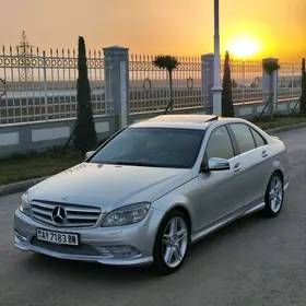 Mercedes-Benz C300 2010