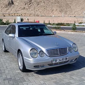 Mercedes-Benz E320 2000