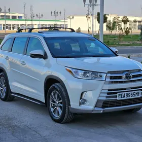 Toyota Highlander 2018