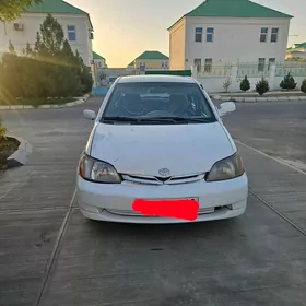 Toyota Echo 2001