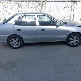 Hyundai Accent 1999