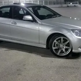 Mercedes-Benz C300 2009