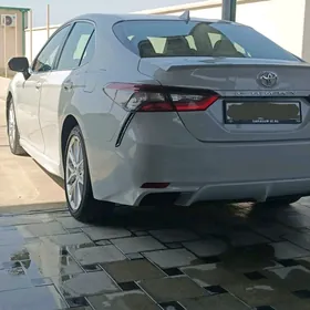 Toyota Camry 2022