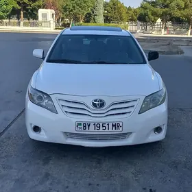 Toyota Camry 2010