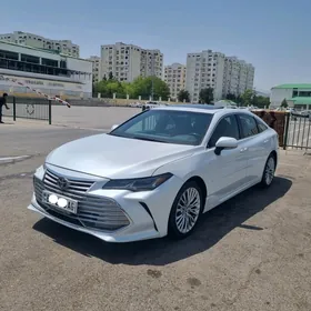 Toyota Avalon 2019