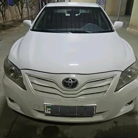 Toyota Camry 2010