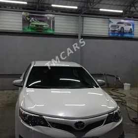 Toyota Camry 2013