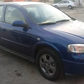 Opel Astra 2004