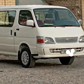 Toyota Hiace 2002