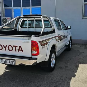 Toyota Hilux 2010