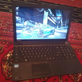 Noutbuk Toshiba core i3 pak 3