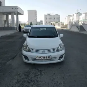 Nissan Versa 2010