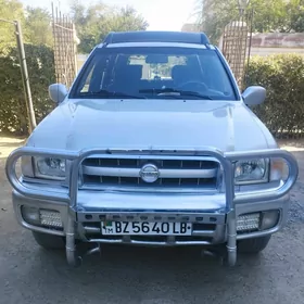 Nissan Pathfinder 2002