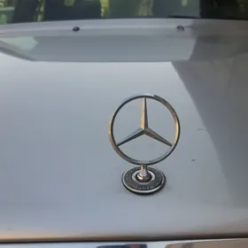 Mercedes-Benz E280 1995