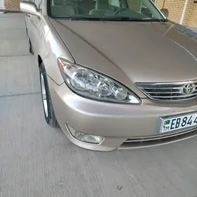 Toyota Camry 2004