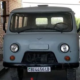 UAZ Profi 1980