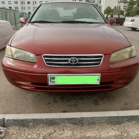 Toyota Camry 1999