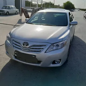 Toyota Camry 2010