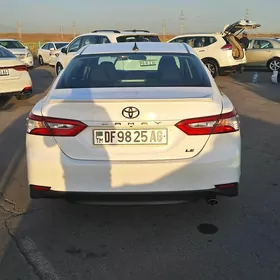 Toyota Camry 2018