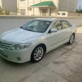 Toyota Camry 2010