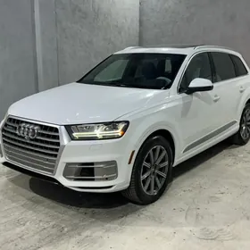 Audi Q7 2018