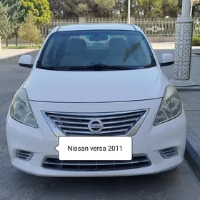 Nissan Versa 2011