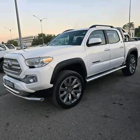 Toyota Tacoma 2017