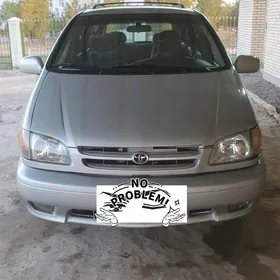 Toyota Sienna 2002