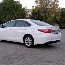 Toyota Camry 2017