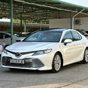 Toyota Camry 2020