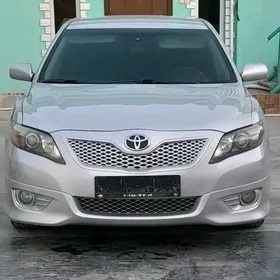 Toyota Camry 2010