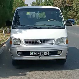 Toyota Hiace 2003