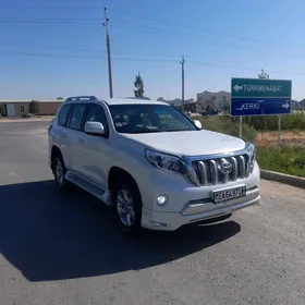 Toyota Land Cruiser Prado 2013