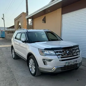 Ford Explorer 2019