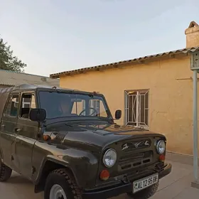 UAZ 469 1986