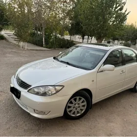 Toyota Camry 2004