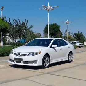 Toyota Camry 2013