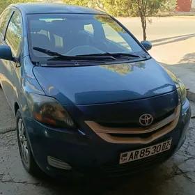 Toyota Yaris 2008