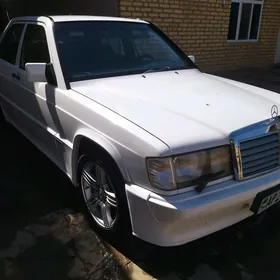 Mercedes-Benz 190E 1989