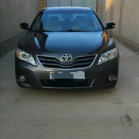 Toyota Camry 2011