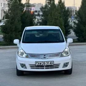 Nissan Versa 2010