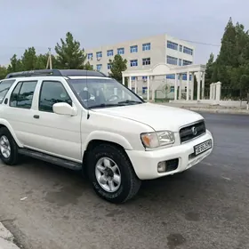 Nissan Pathfinder 2001