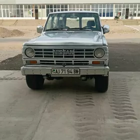 Nissan Patrol 1993