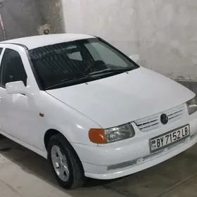 Volkswagen Polo 1998