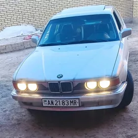 BMW 7 Series 1990