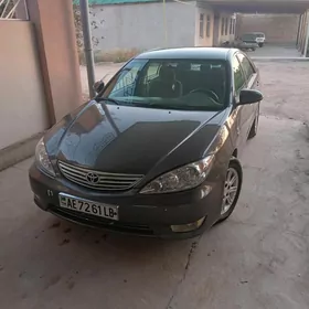 Toyota Camry 2005