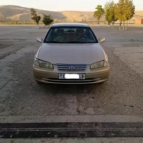 Toyota Camry 2000