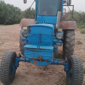 MTZ T-28 2009