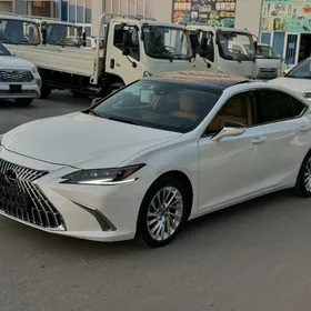 Lexus ES 350 2022